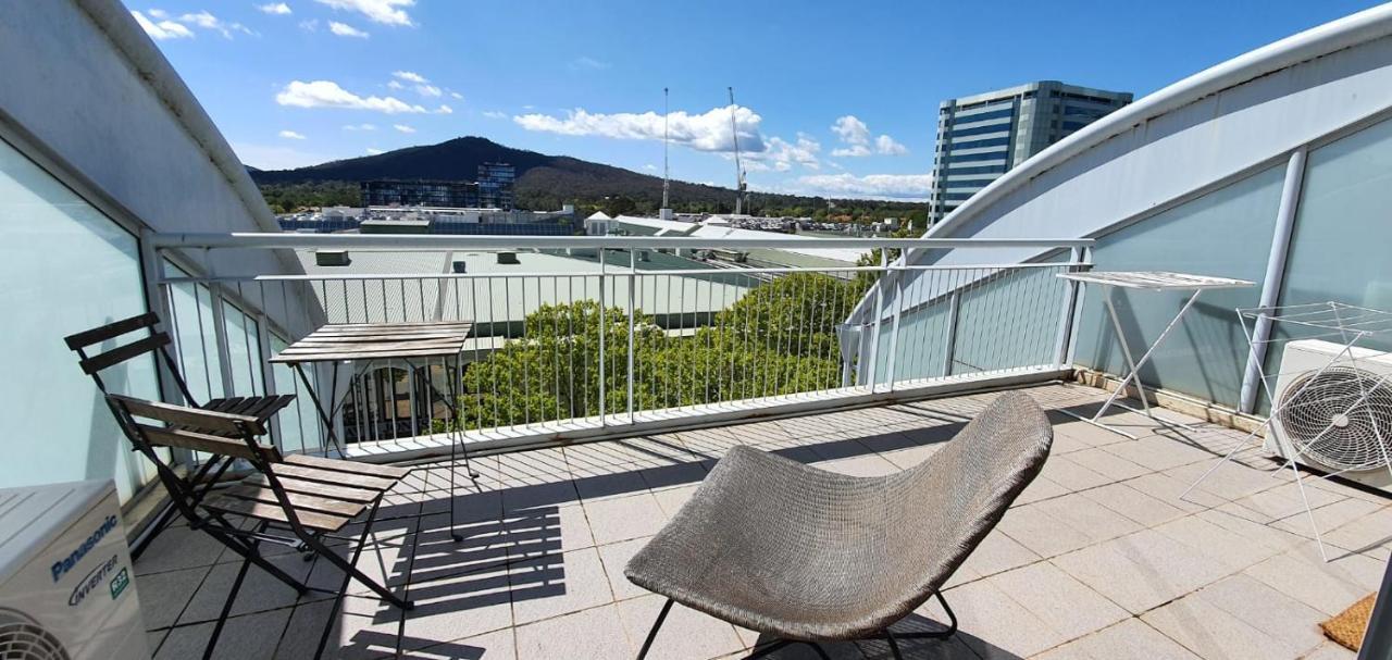 Dana-Cozy Private Room In Shared Central Apt-Rm 2 Canberra Bagian luar foto