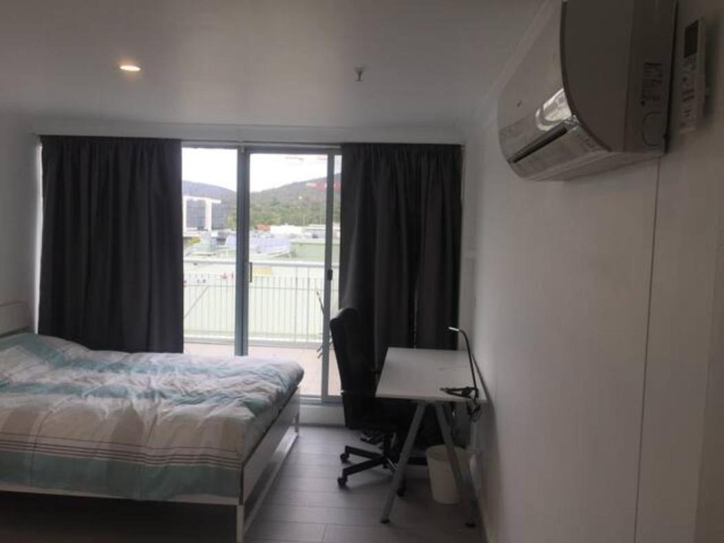 Dana-Cozy Private Room In Shared Central Apt-Rm 2 Canberra Bagian luar foto