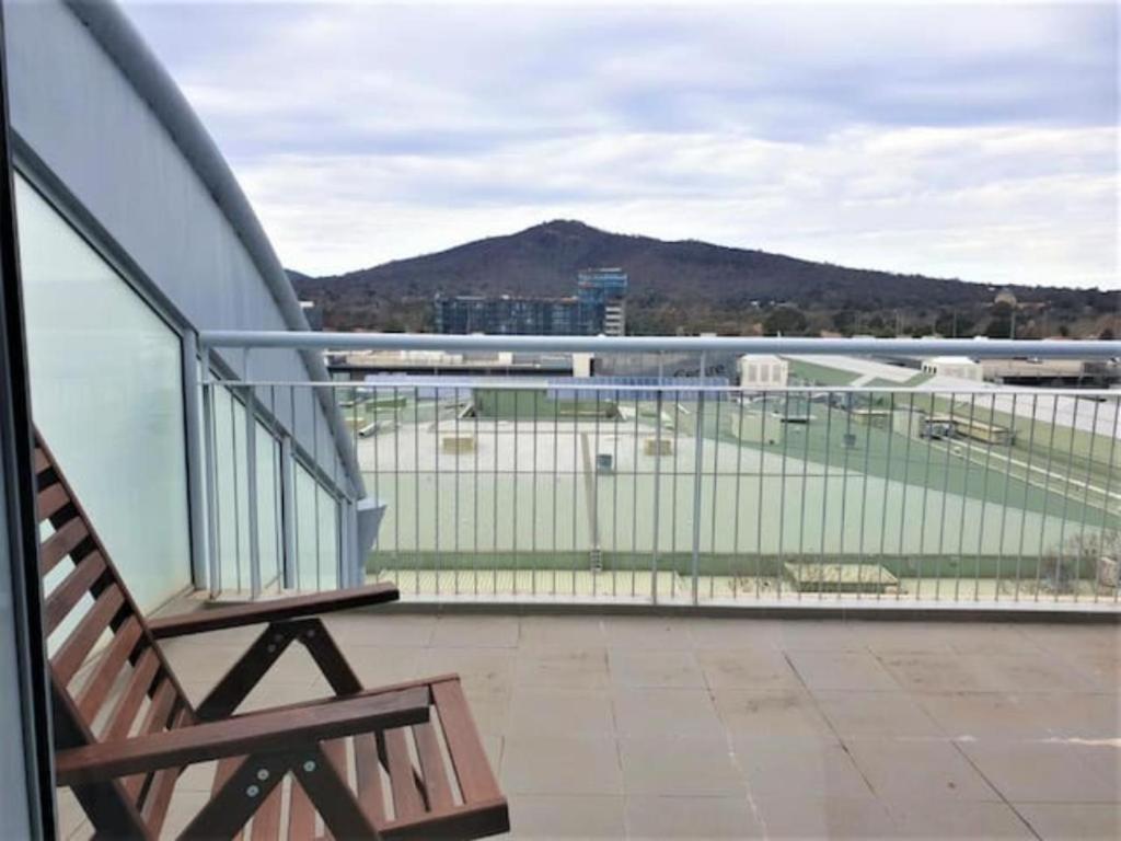 Dana-Cozy Private Room In Shared Central Apt-Rm 2 Canberra Bagian luar foto