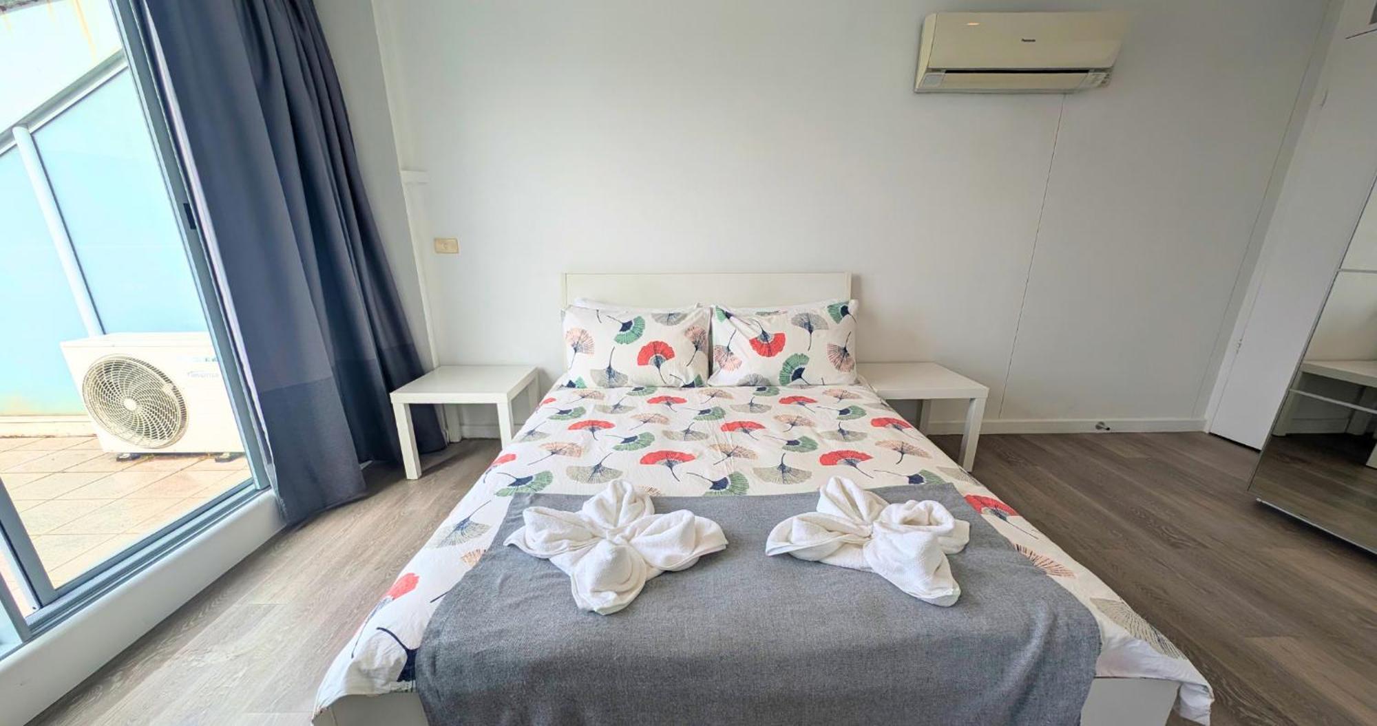 Dana-Cozy Private Room In Shared Central Apt-Rm 2 Canberra Bagian luar foto